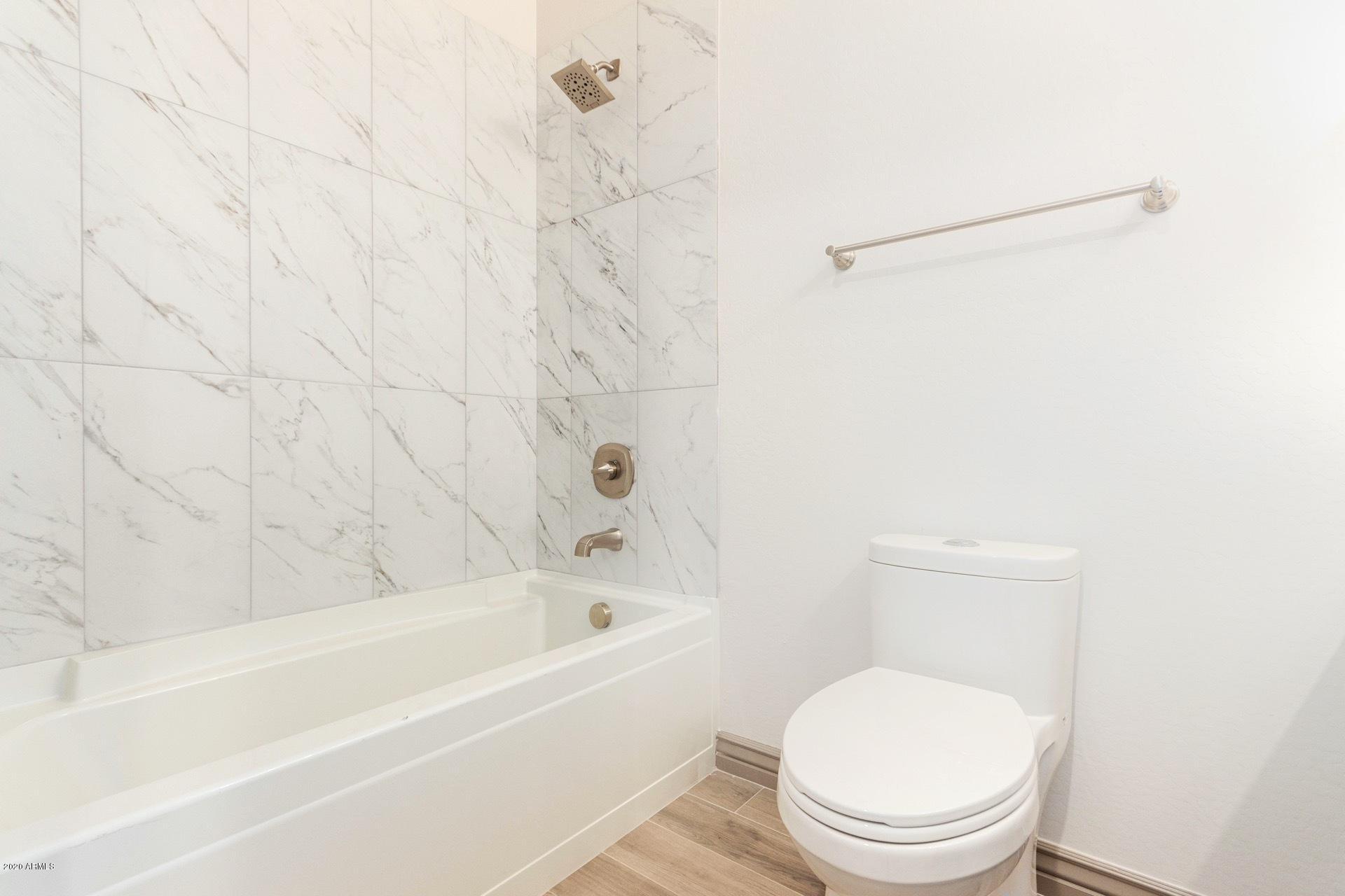 925 West Gregory Road Phoenix, AZ 85041 - Photo 33 of 37 Bath 2 View B