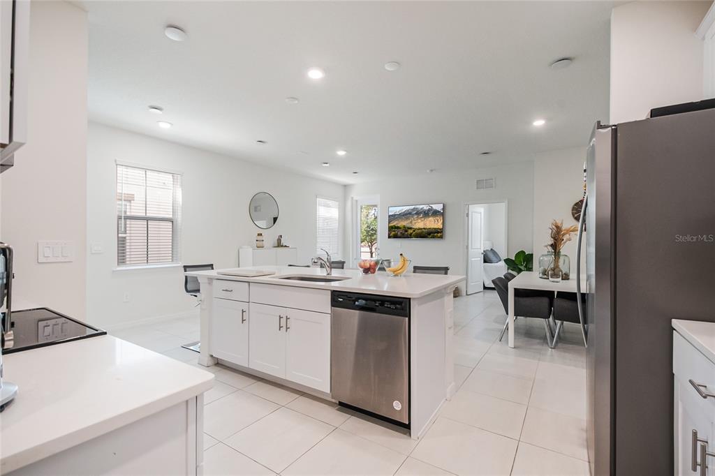 4377 Small Creek Road Kissimmee, FL 34744 - Photo 11 of 48