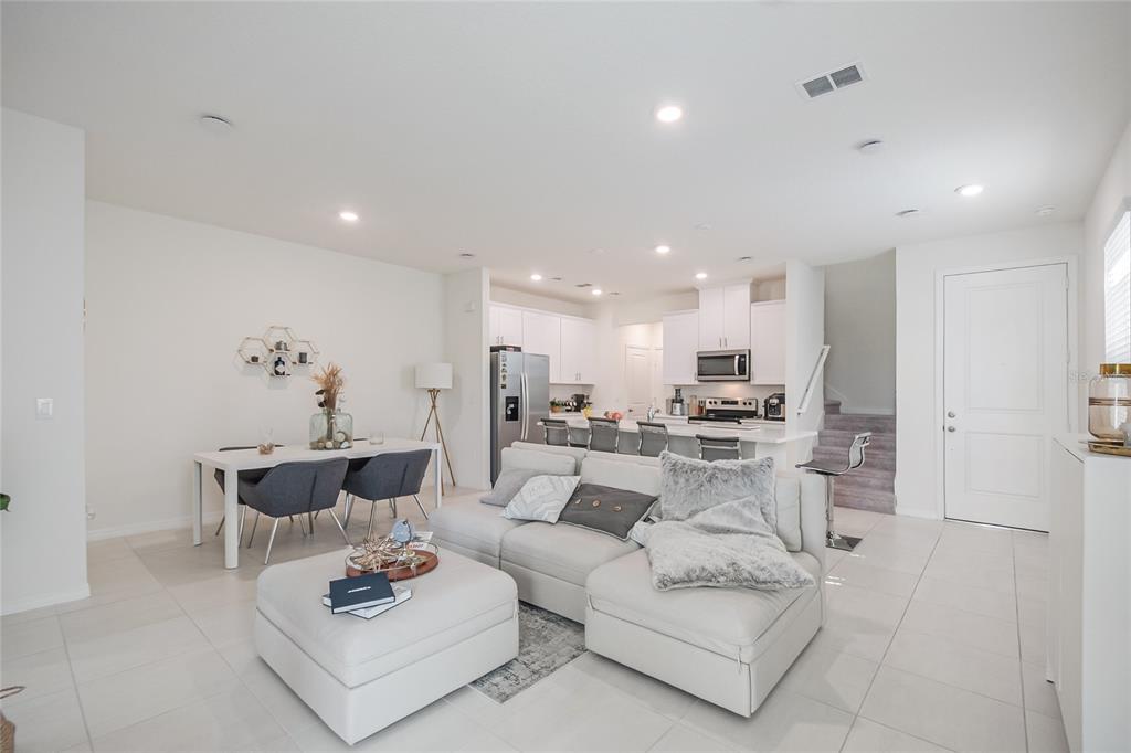 4377 Small Creek Road Kissimmee, FL 34744 - Photo 18 of 48