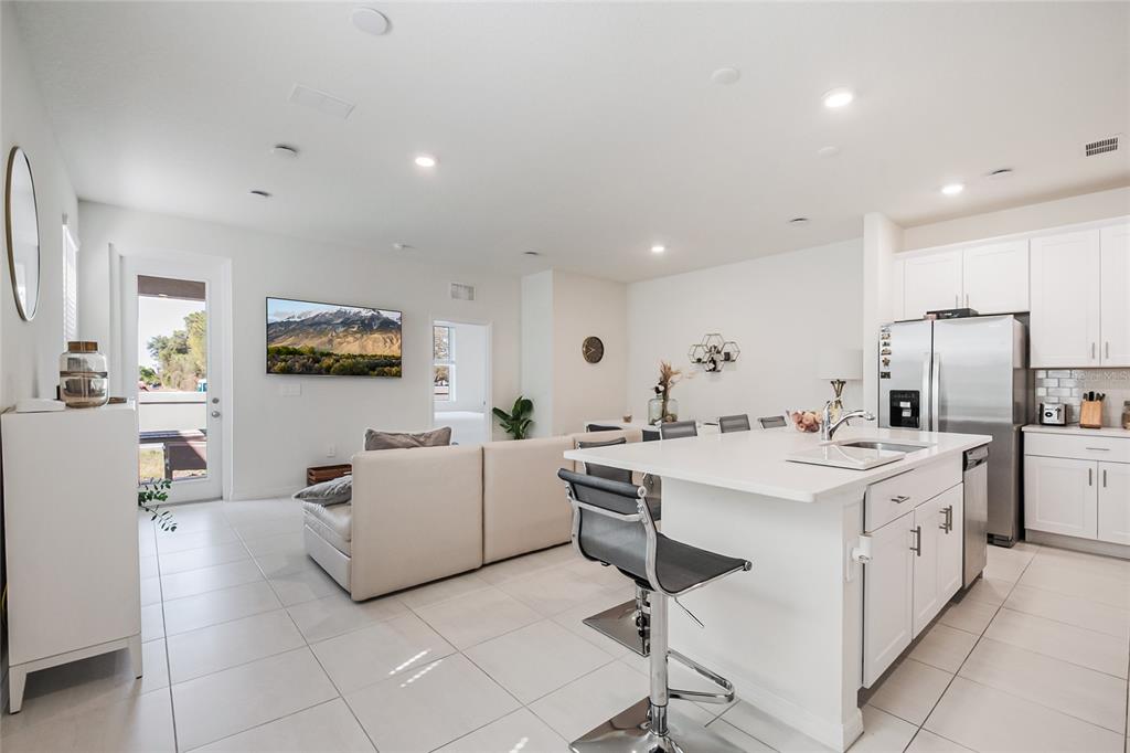 4377 Small Creek Road Kissimmee, FL 34744 - Photo 8 of 48