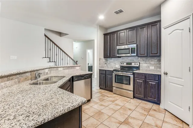 $349,990 | 8023 Vista Hill Lane, Dallas, TX 75249