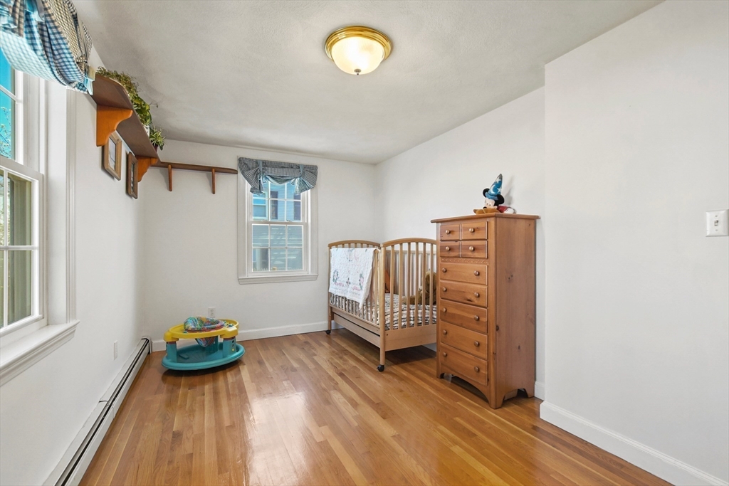 26 Farnum Road Waltham, MA 02453 - Photo 17 of 41 Gallery Image 17