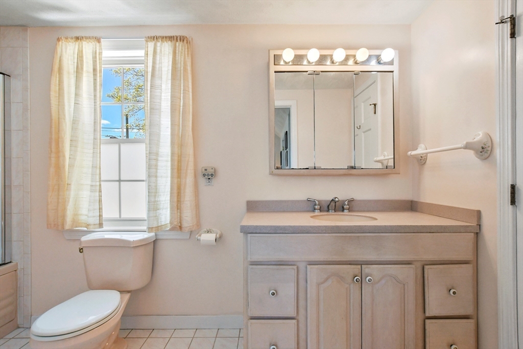 26 Farnum Road Waltham, MA 02453 - Photo 23 of 41 Gallery Image 23