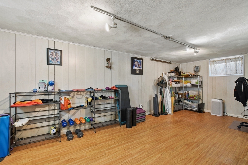 26 Farnum Road Waltham, MA 02453 - Photo 29 of 41 Gallery Image 29