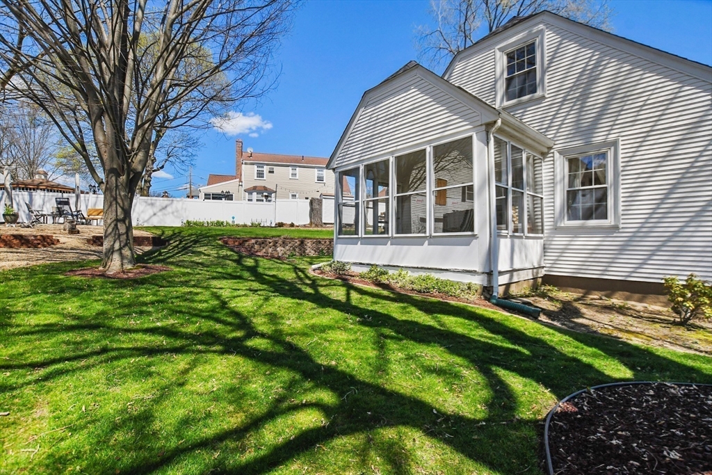 26 Farnum Road Waltham, MA 02453 - Photo 33 of 41 Gallery Image 33