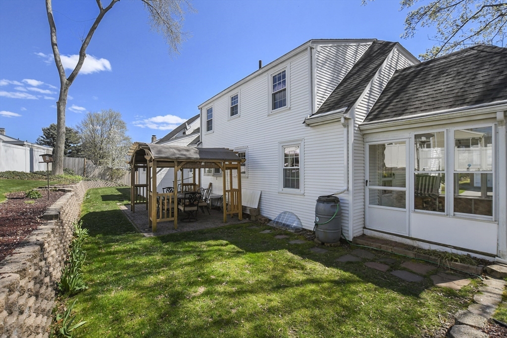 26 Farnum Road Waltham, MA 02453 - Photo 35 of 41 Gallery Image 35