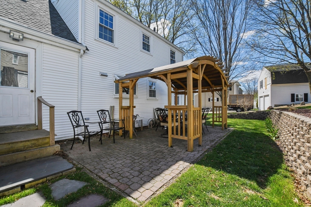 26 Farnum Road Waltham, MA 02453 - Photo 36 of 41 Gallery Image 36