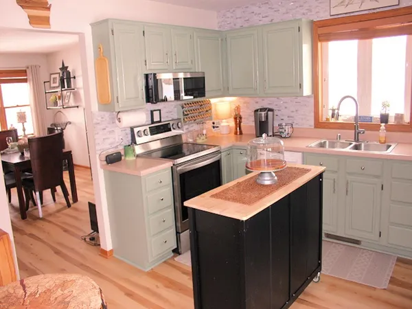 $270,000 | 961 Eastman Lane, Fond du Lac, WI 54935