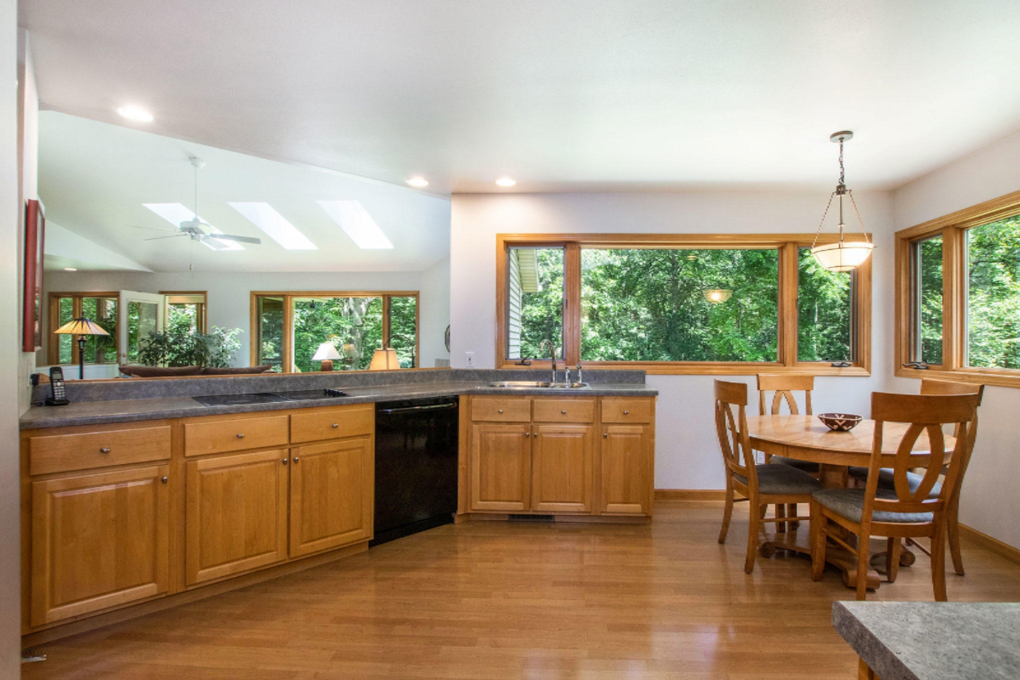 12430 Hunters Ridge Lane Plainwell, MI 49080 - Photo 4 of 21 IMG_8810
