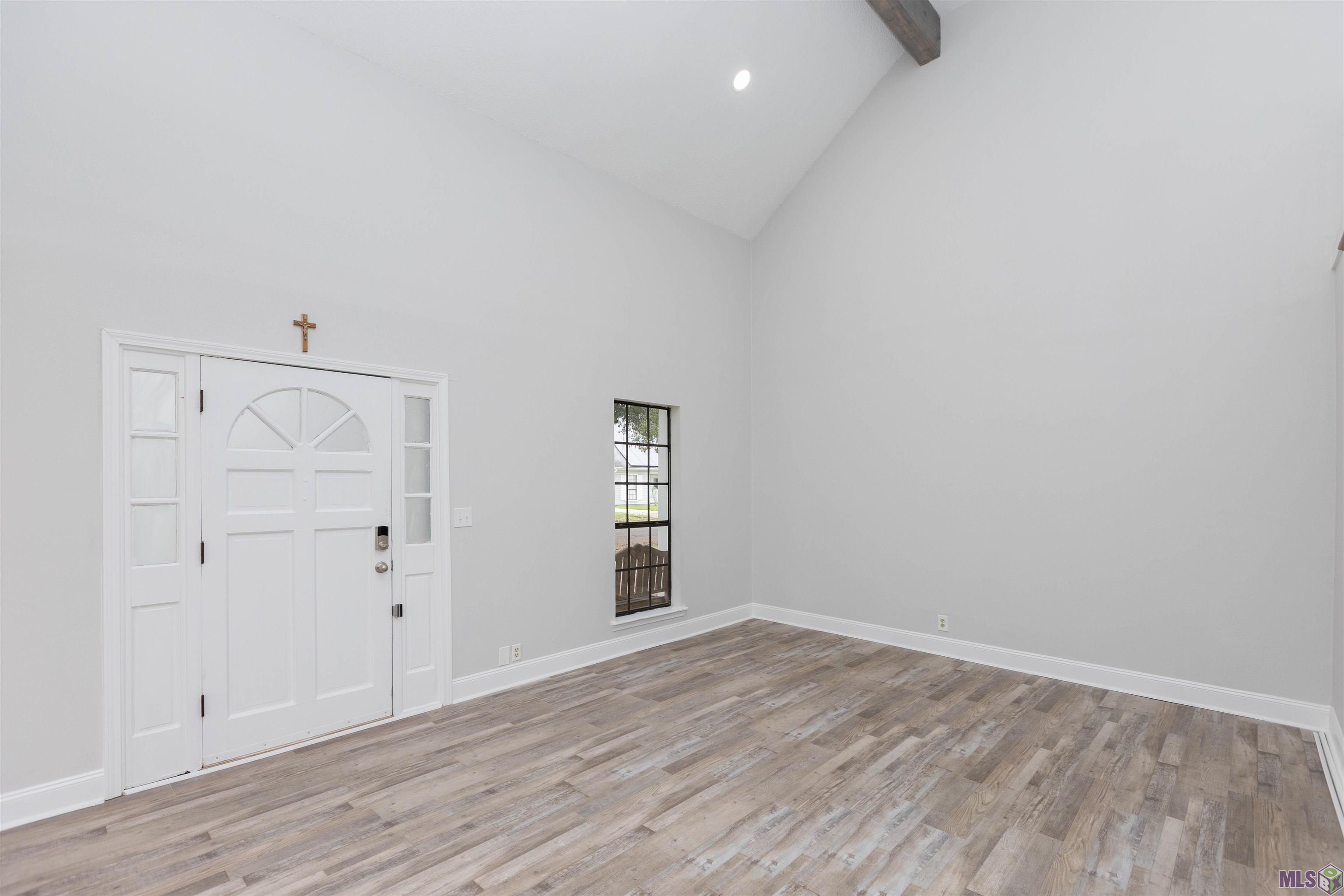 9146 Fox Run Avenue Baton Rouge, LA 70808 - Photo 2 of 20 Living Room - Den