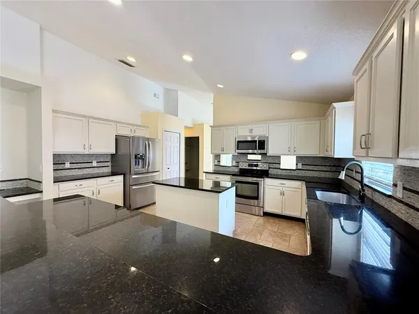 $2,250 | 592 Blue Park Road, Orange City, FL 32763