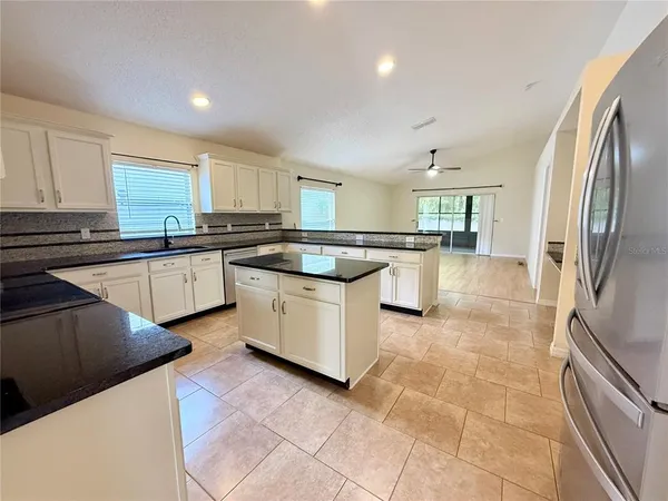 $2,250 | 592 Blue Park Road, Orange City, FL 32763