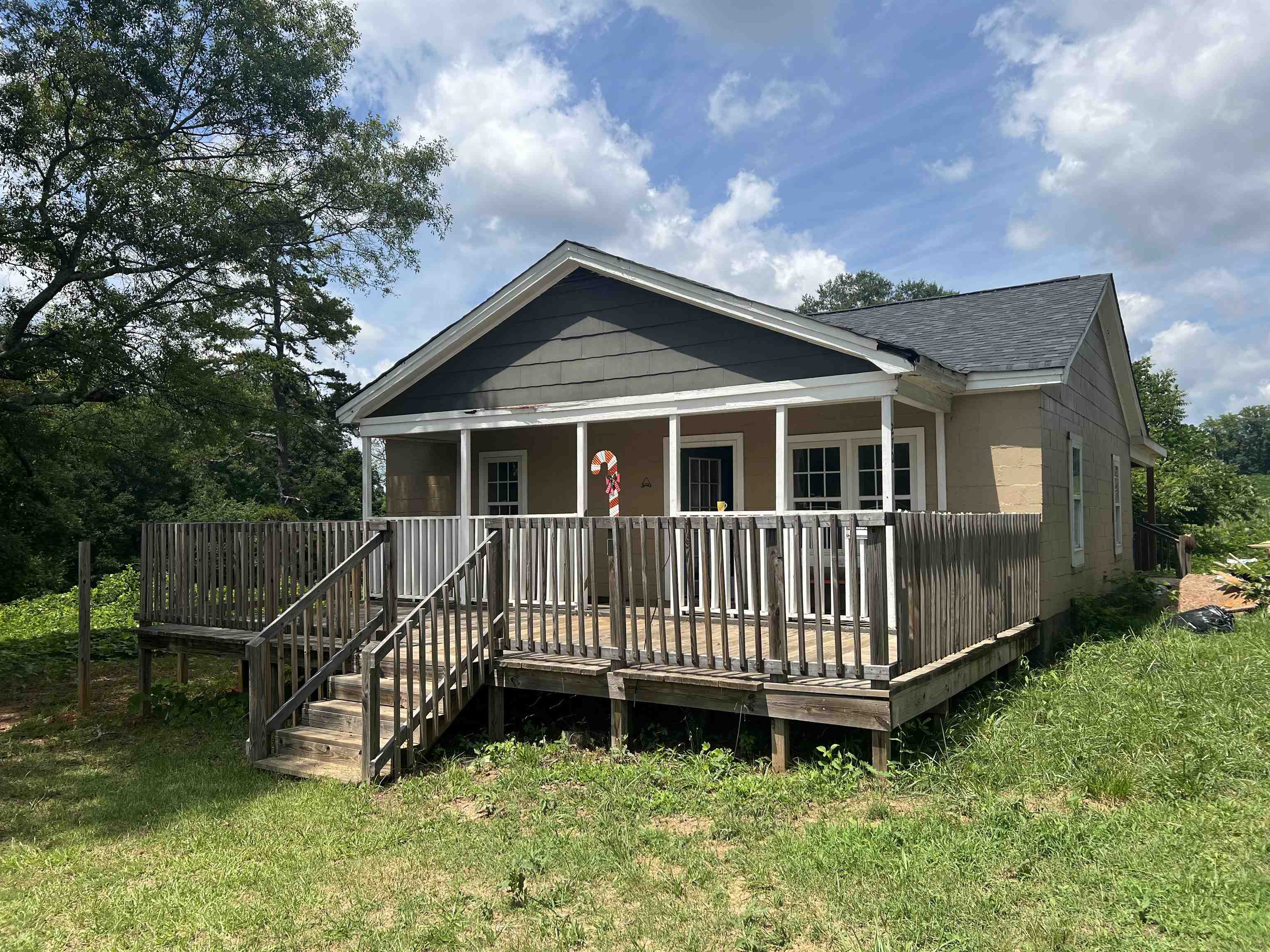 270 Wagon Wheel Road Cowpens, SC 29330 - Photo 2 of 20 Gallery Image 2