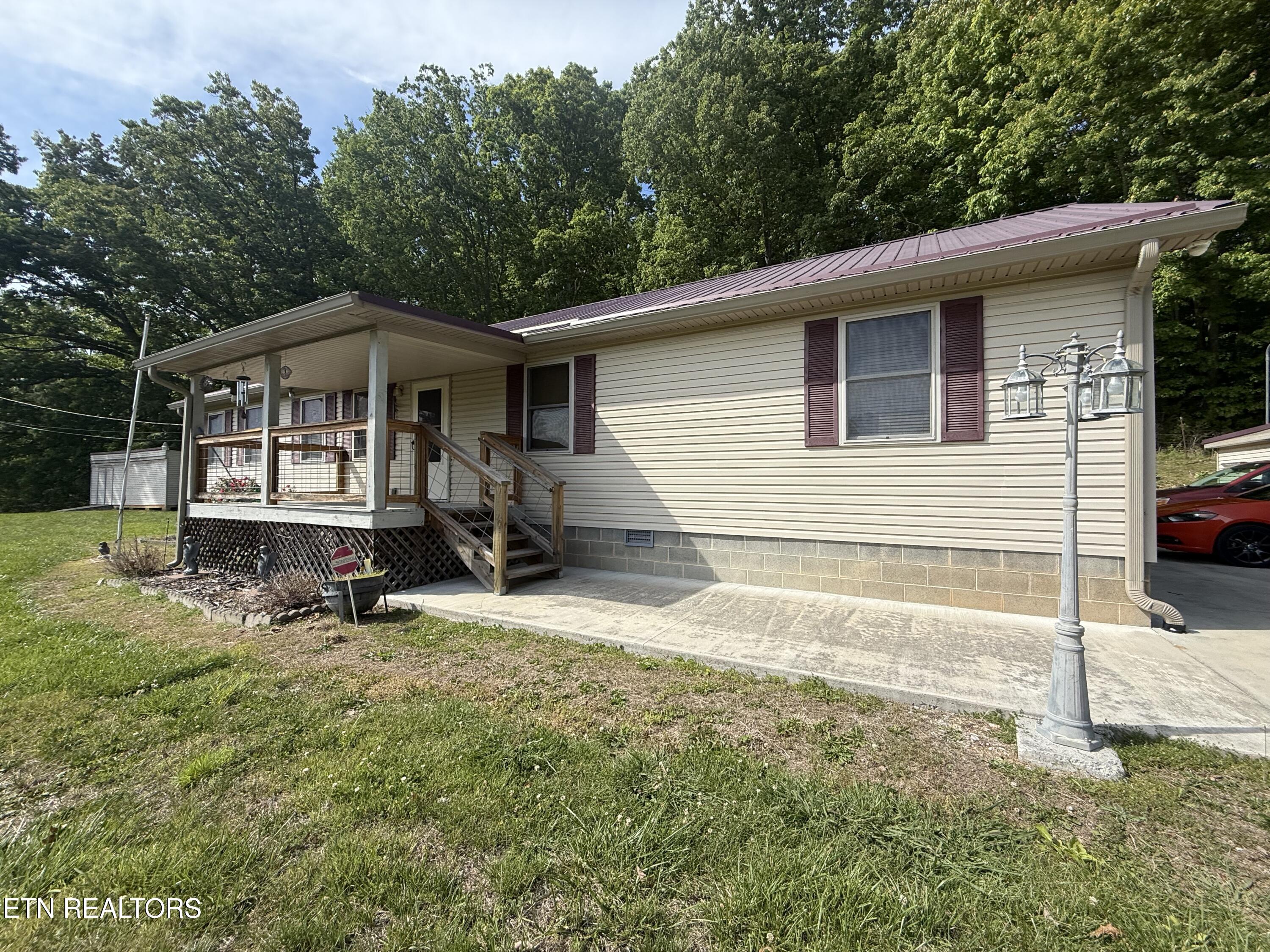 306 Dalton Road Harrogate, TN 37752 - Photo 2 of 44 306 Dalton Rd Pic56