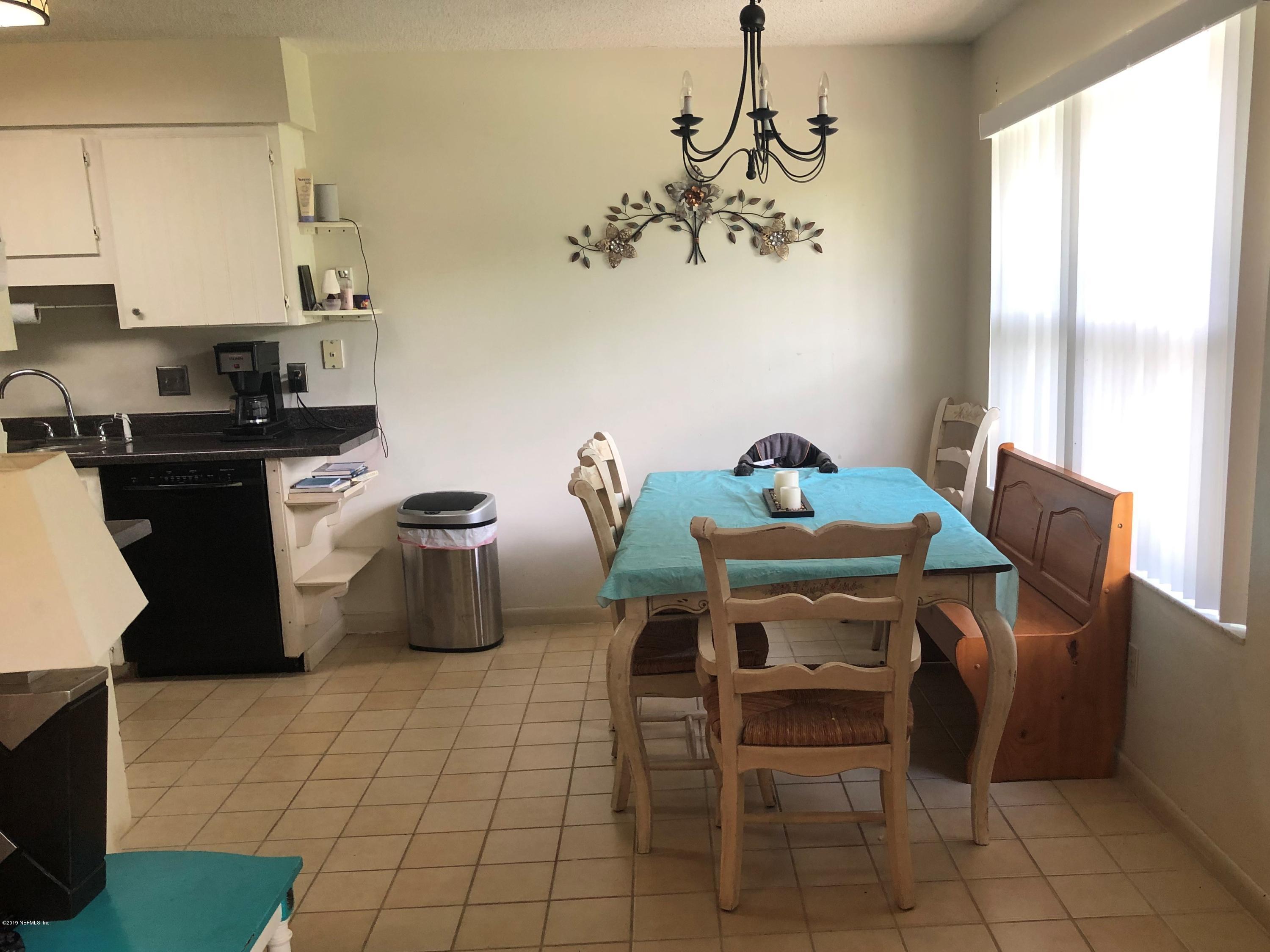 12508 Attrill Road Jacksonville, FL 32258 - Photo 4 of 14 Eat in Space