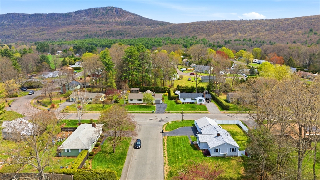 42 Sandra Road Easthampton, MA 01027 - Photo 37 of 39