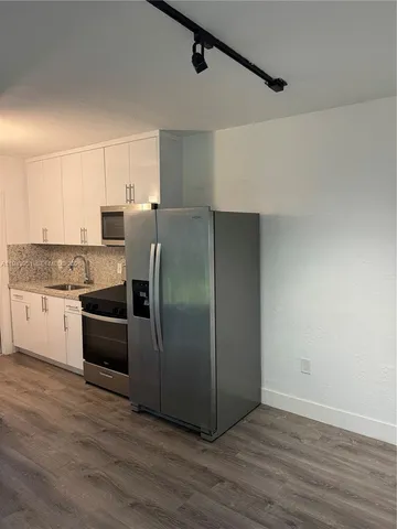 $1,825 | 7901 Southwest 64th Avenue, Unit 12, South Miami, FL 33143