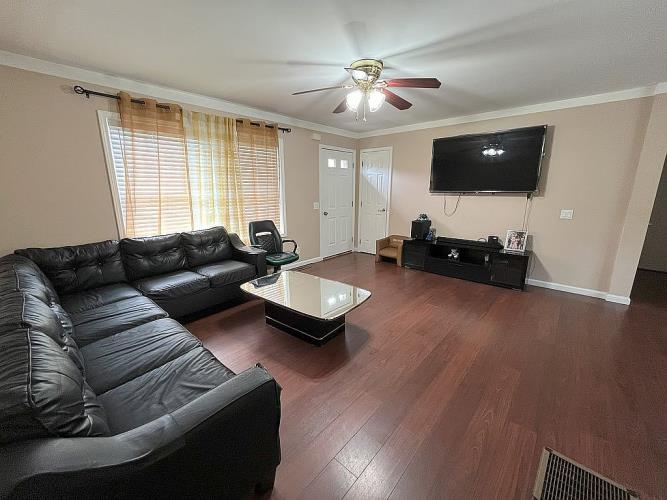 446 Princeton Avenue Hamilton, NJ 08619 - Photo 4 of 45