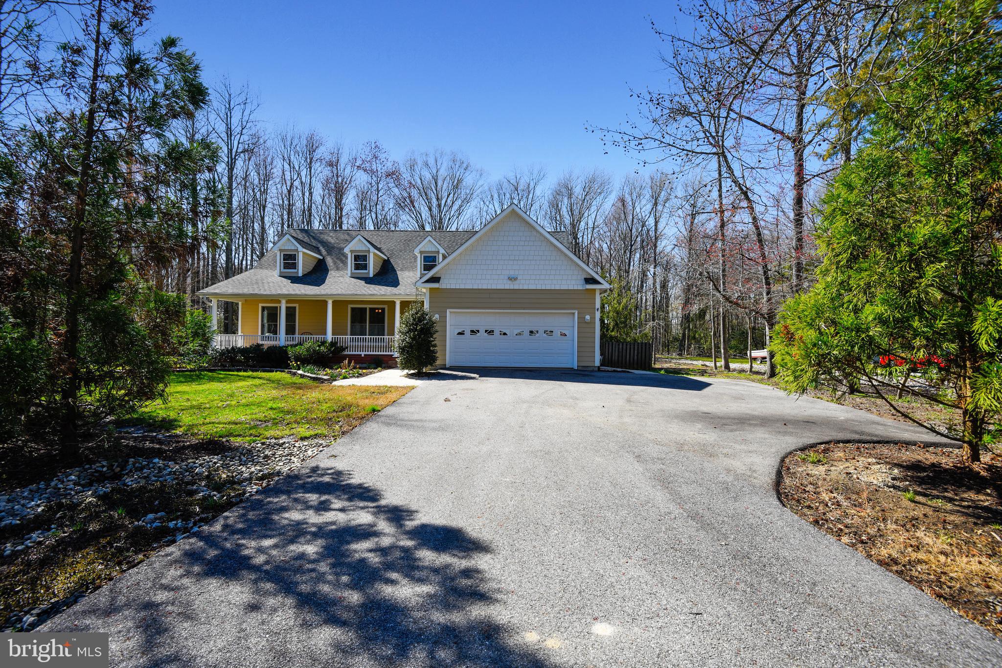 Oversize driveway for all your toys