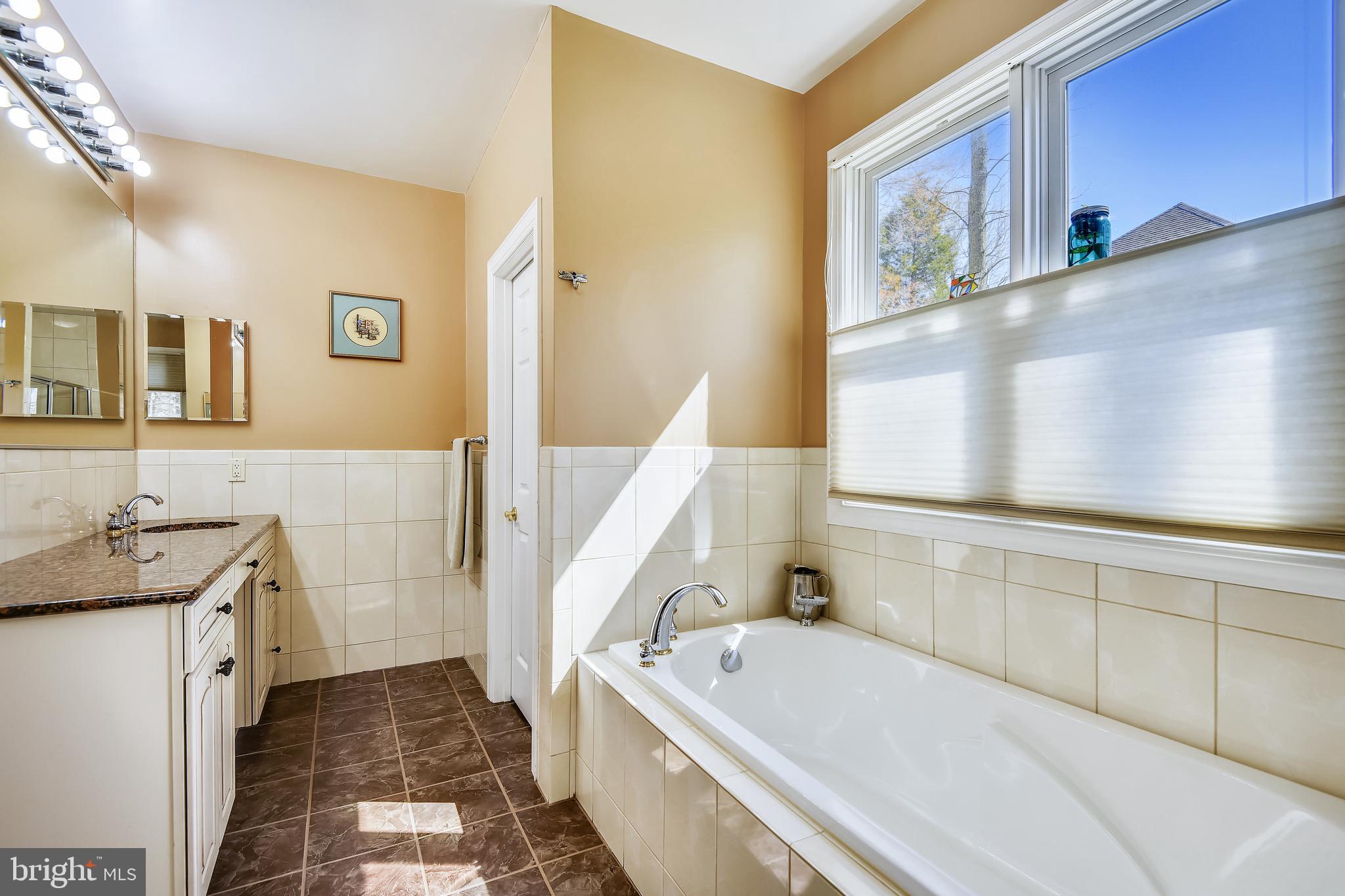 5148 Chalk Point Road West River, MD 20778 - Photo 26 of 61 Owners bath