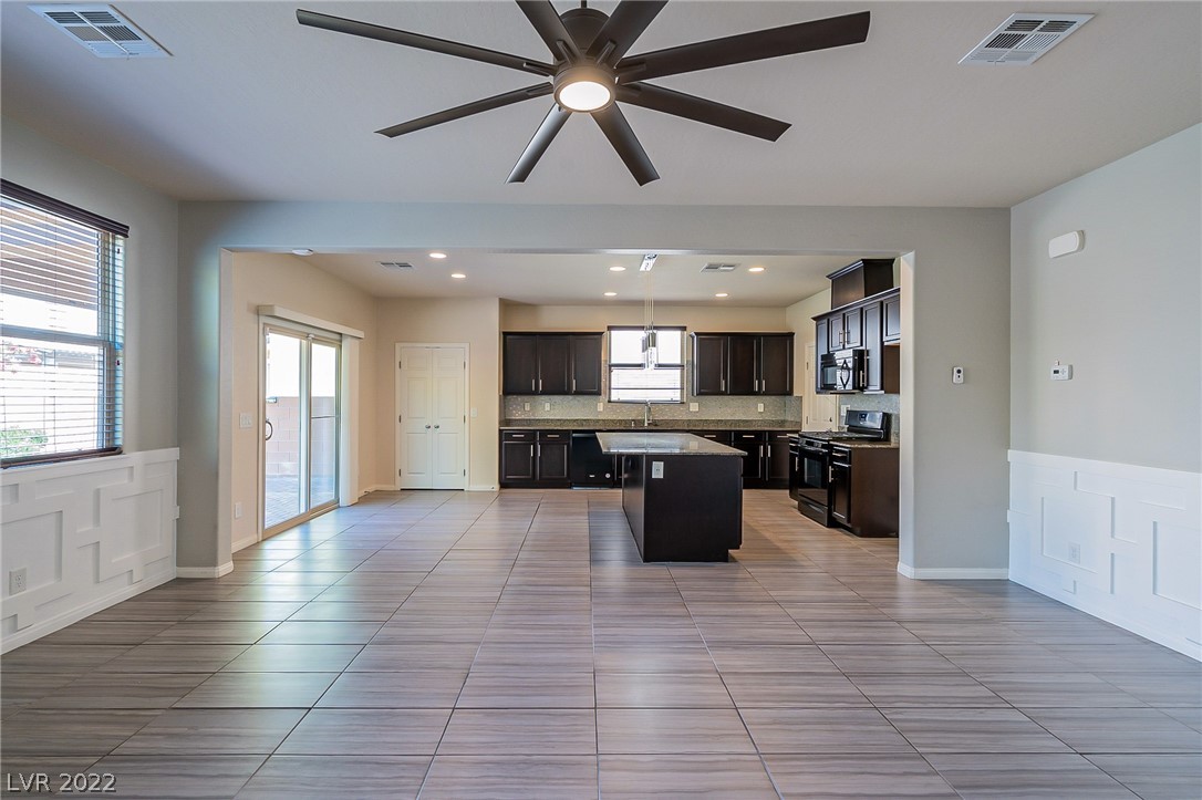 7061 Ipe Wood Road Las Vegas, NV 89148 - Photo 6 of 18
