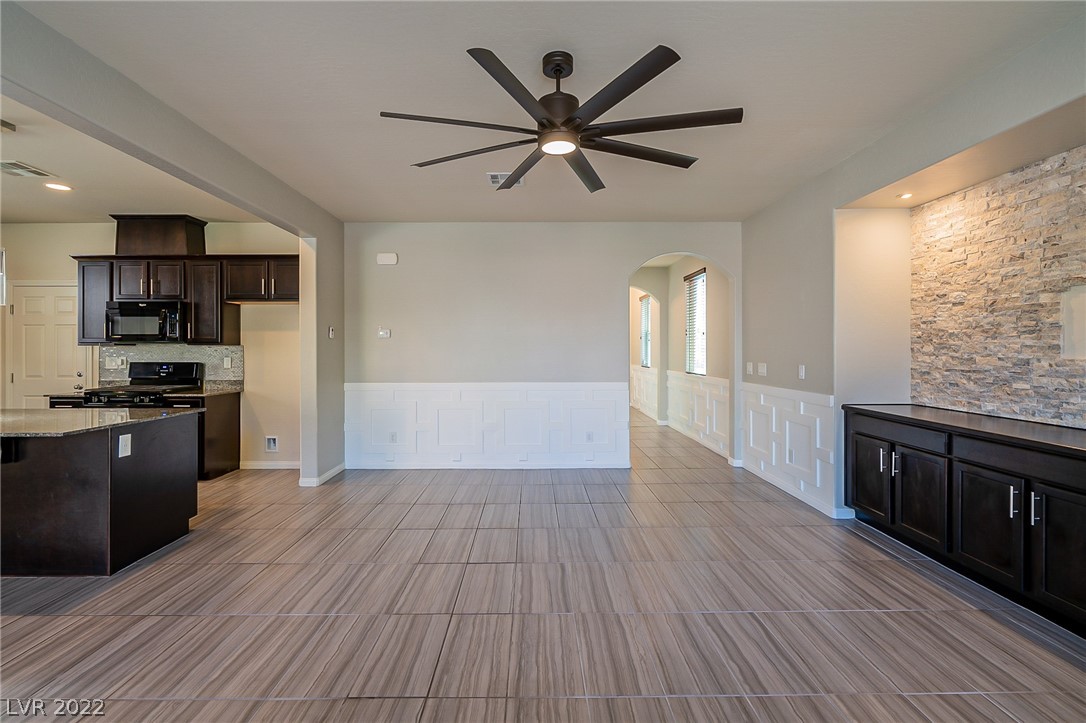 7061 Ipe Wood Road Las Vegas, NV 89148 - Photo 7 of 18