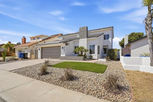 $1,090,000 | 561 East J Street, Chula Vista, CA 91910