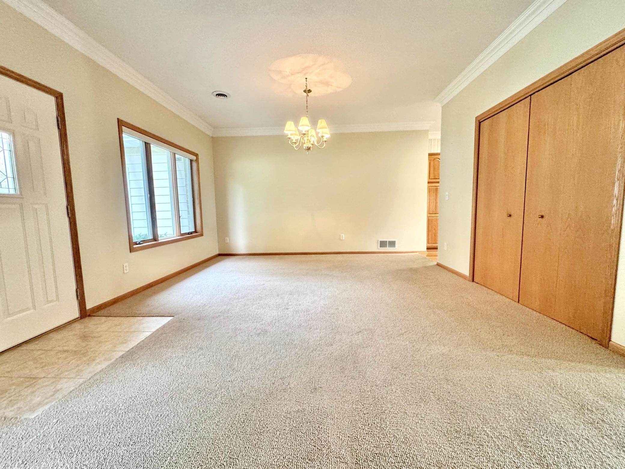 1112 Travis Road Marshall, MN 56258 - Photo 6 of 17 Gallery Image 6