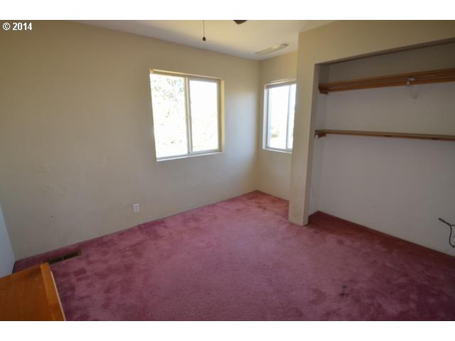 34851 Southeast Divers Road Estacada, OR 97023 - Photo 12 of 16 Gallery Image 12