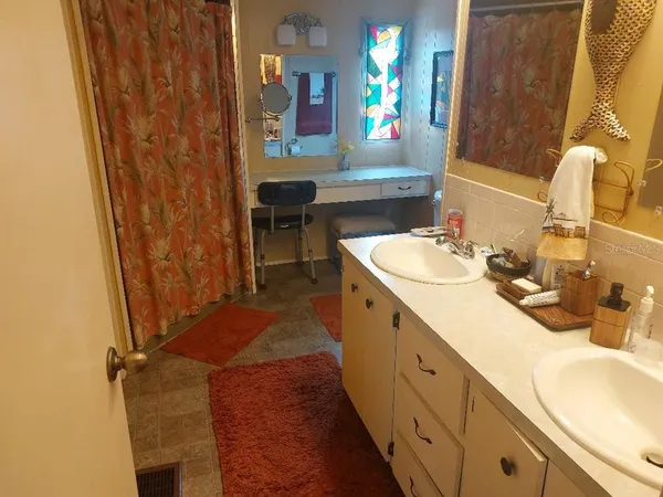 $229,900 | 184 Independence Avenue, Unit 8, Palm Harbor, FL 34684
