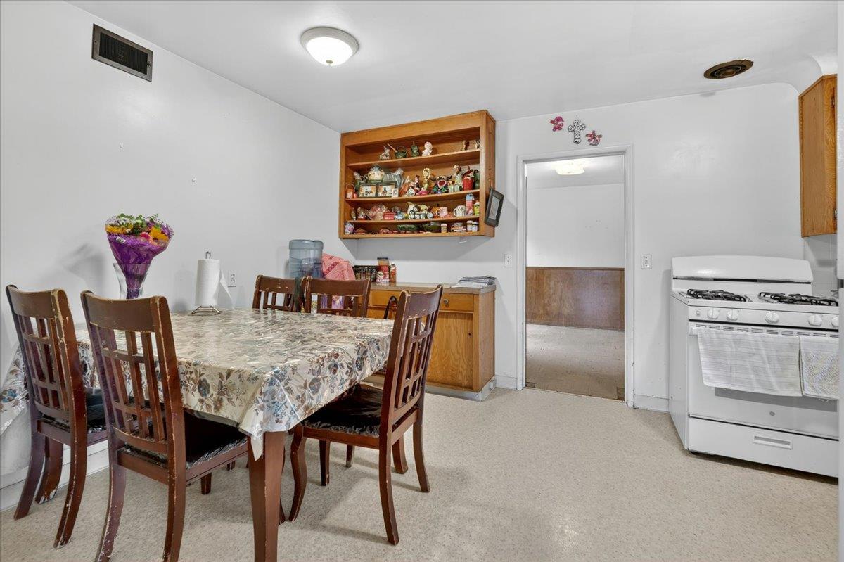 1148 Modoc Street Seaside, CA 93955 - Photo 7 of 26