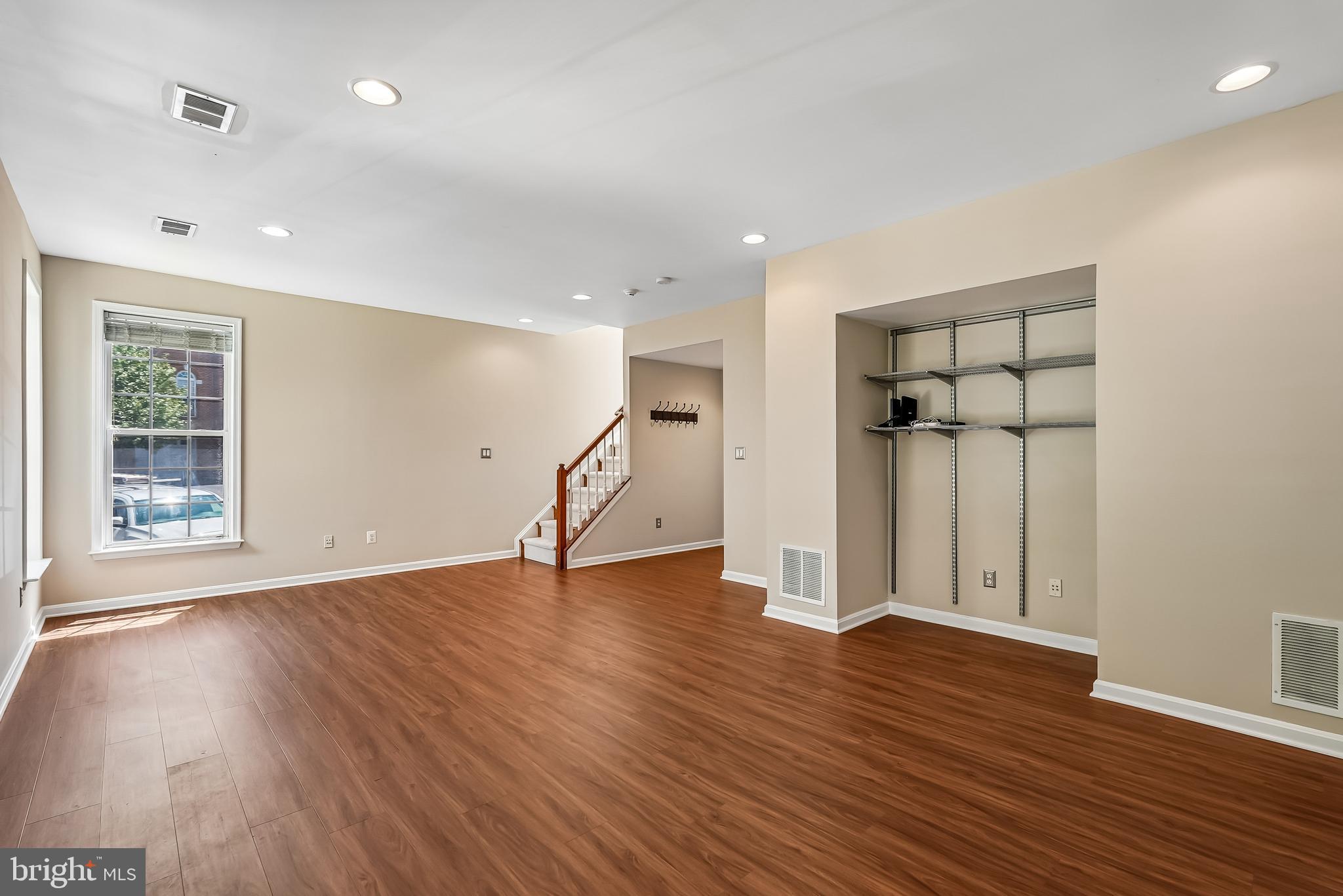 41935 Cinnabar Square Aldie, VA 20105 - Photo 31 of 39 Family room/Rec room