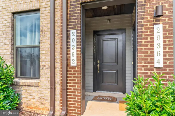 $4,250 | 20362 Newfoundland Square, Ashburn, VA 20147