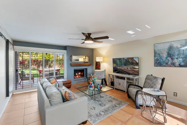 $2,800 | 48624 Moon Terrace Lane, Palm Desert, CA 92260