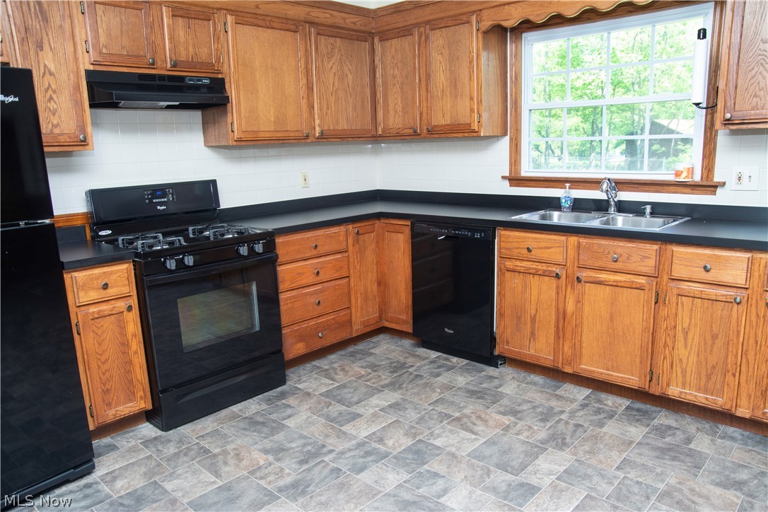 7490 Kirk Road Canfield, OH 44406 - Photo 9 of 27 Gallery Image 9