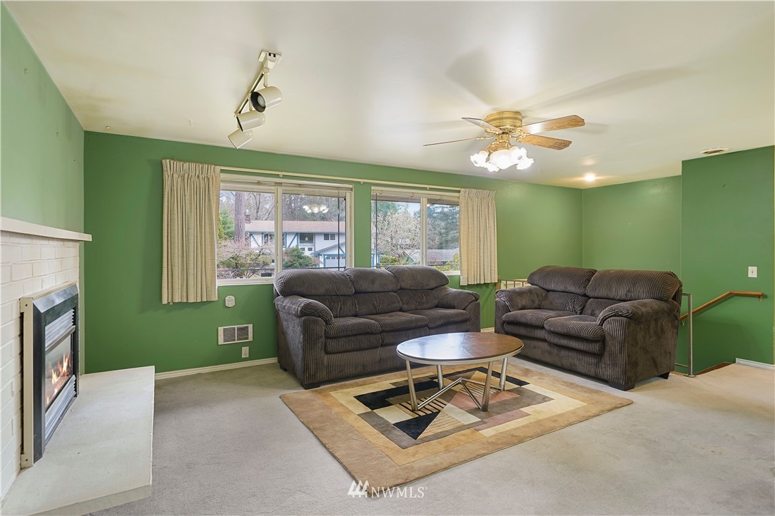 22103 Meridian Avenue South Bothell, WA 98021 - Photo 3 of 24