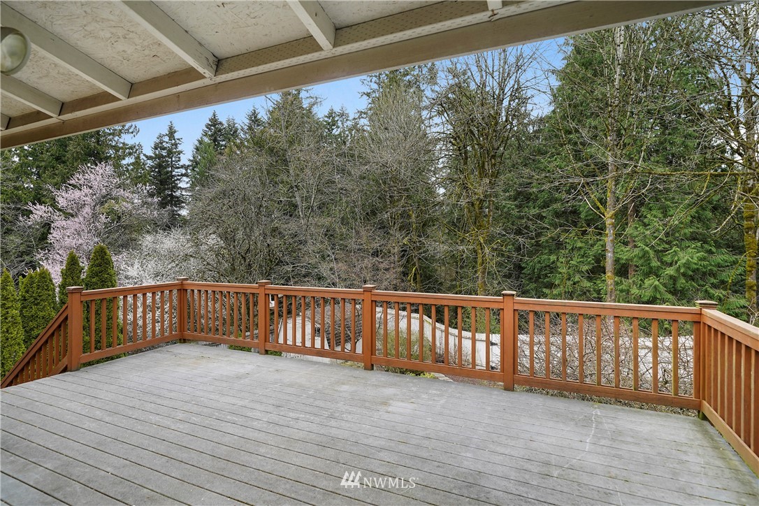 22103 Meridian Avenue South Bothell, WA 98021 - Photo 6 of 24