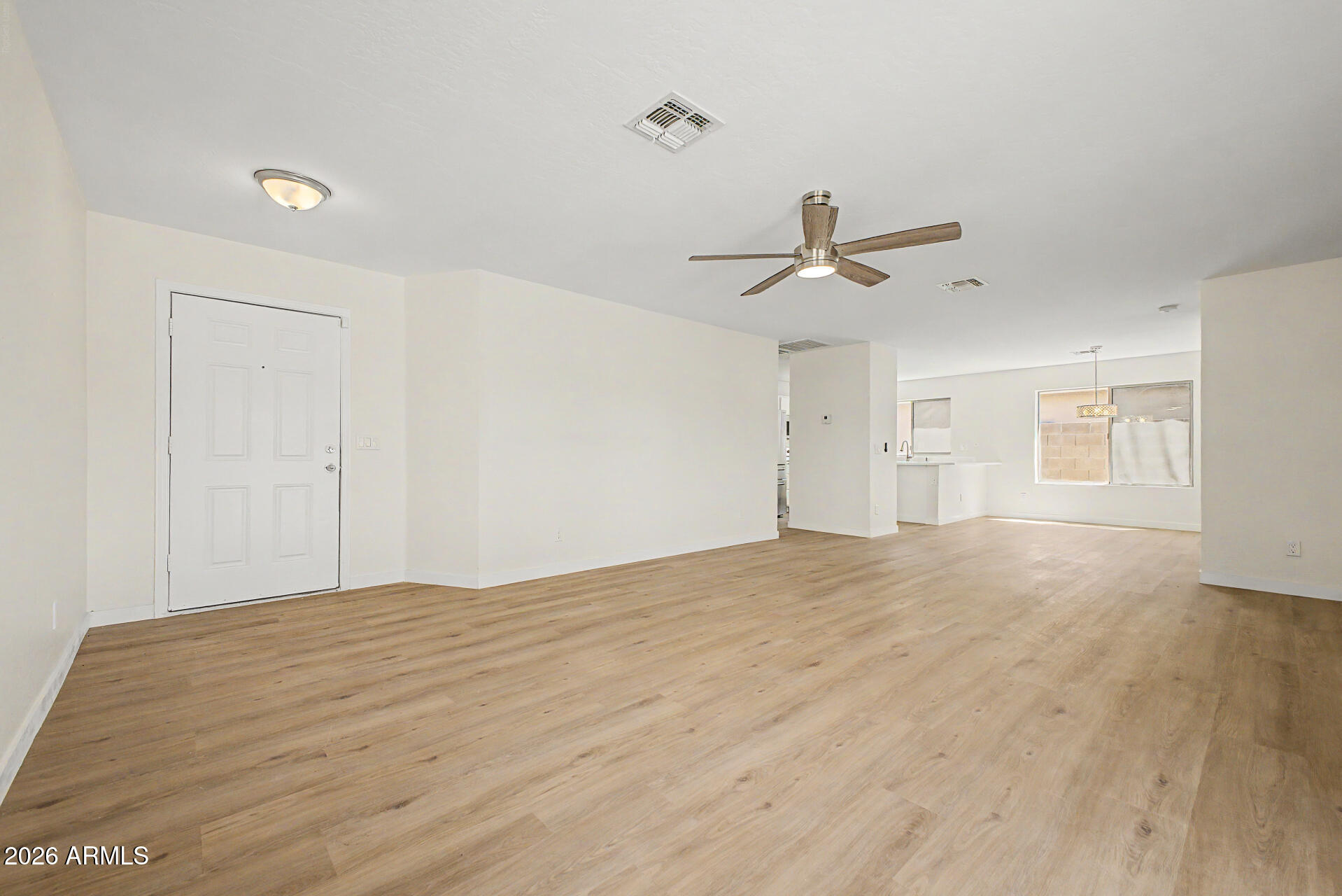 3149 West Maldonado Road Phoenix, AZ 85041 - Photo 6 of 27