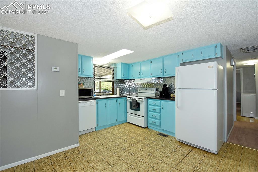 1535 Rosedale Lane Canon City, CO 81212 - Photo 24 of 39