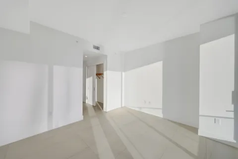 $2,999,000 | 153 North Seabreeze Boulevard, Unit 1001, Fort Lauderdale, FL 33304