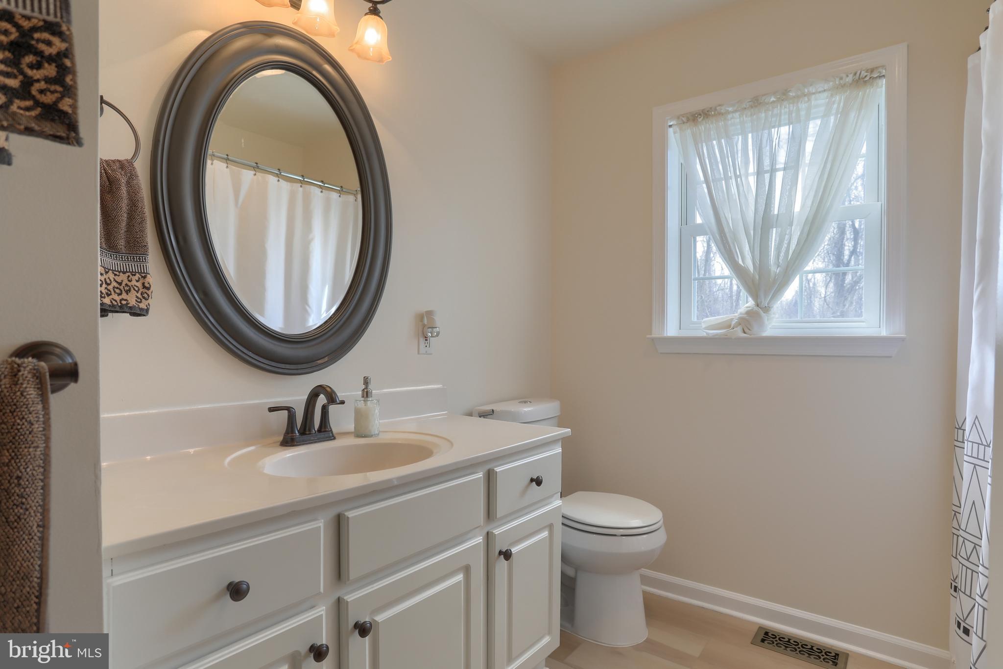 353 Old Stage Road Lewisberry, PA 17339 - Photo 15 of 37 Master Bath