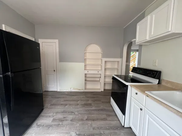 $1,300 | 55 High Street, Unit 2, Manchester, NH 03104