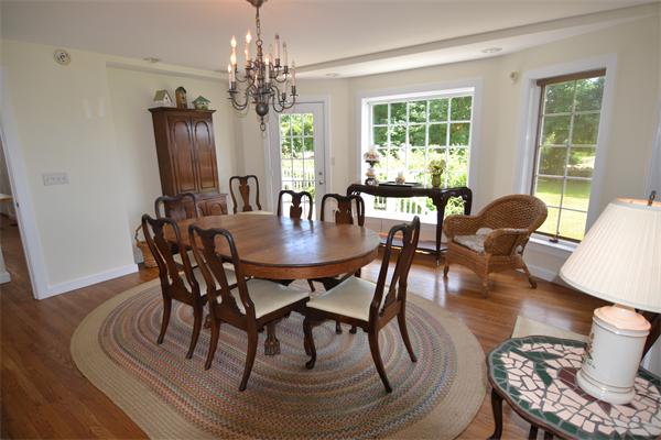 676 River Road Westport, MA 02790 - Photo 3 of 10 Gallery Image 3