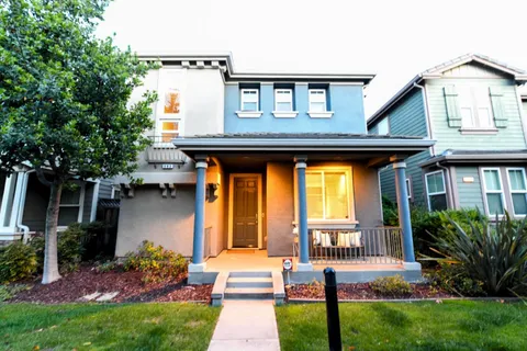 $1,048,000 | 393 Rayos Del Sol Drive, San Jose, CA 95116