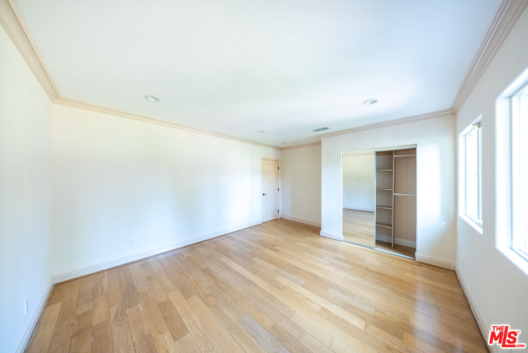 13847 Gilmore Street Van Nuys, CA 91401 - Photo 11 of 43