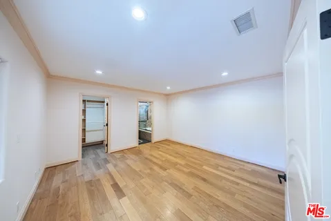$1,579,000 | 13847 Gilmore Street, Van Nuys, CA 91401