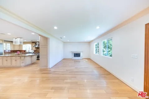 $1,579,000 | 13847 Gilmore Street, Van Nuys, CA 91401