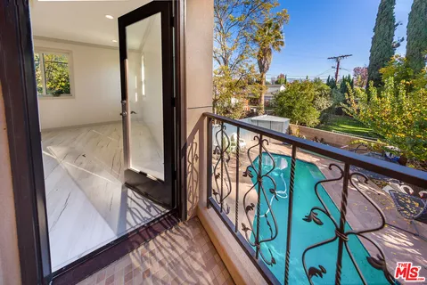 $1,579,000 | 13847 Gilmore Street, Van Nuys, CA 91401