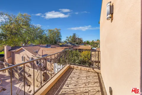 $1,579,000 | 13847 Gilmore Street, Van Nuys, CA 91401