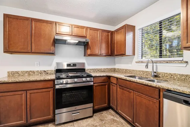 $269,900 | 1169 Oaks Place, Stone Mountain, GA 30083